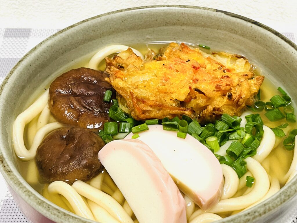 ビオラルで昼ごはん　うどん