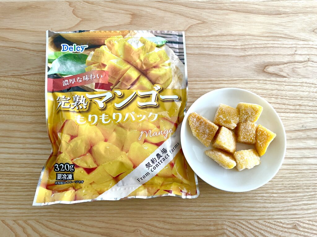 冷凍マンゴーアイスクリーム材料